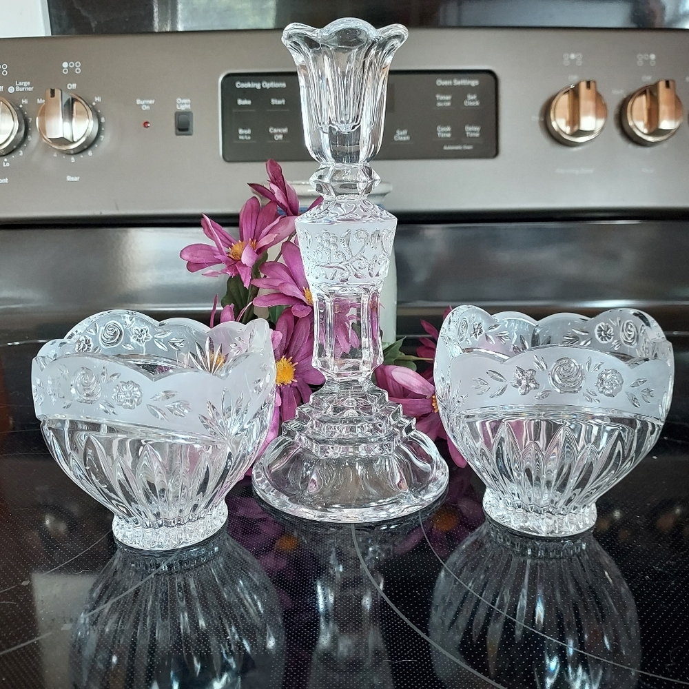 Oneida Crystal Candlestick holder & vase/Candy dish